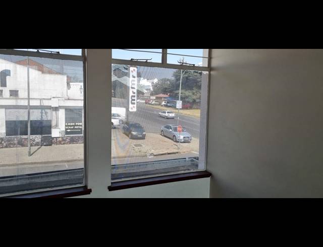 340M² OFFICE TO LET IN KRUGERSDORP CENTRAL